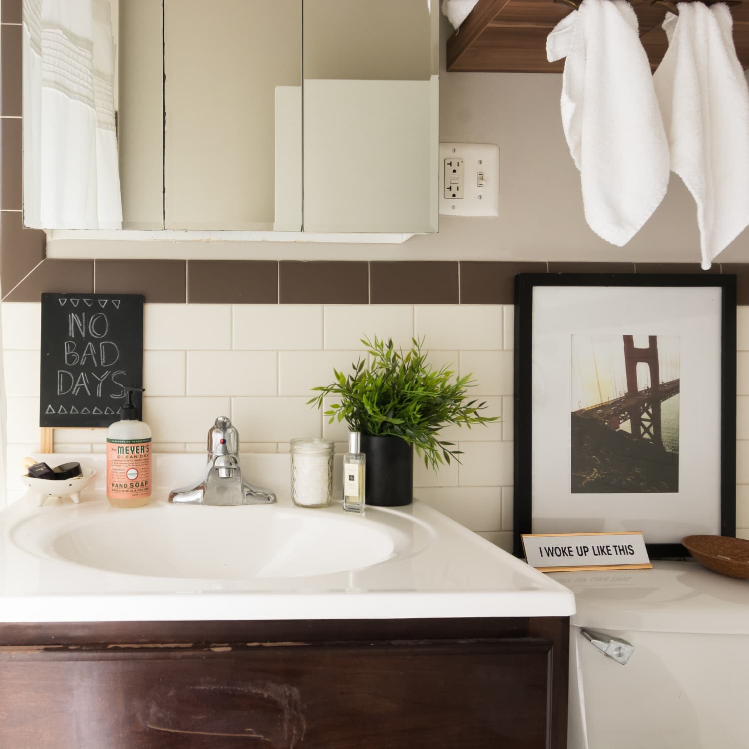 Yamazaki s Toilet Organizer Makes Smart Use of Vertical Storage